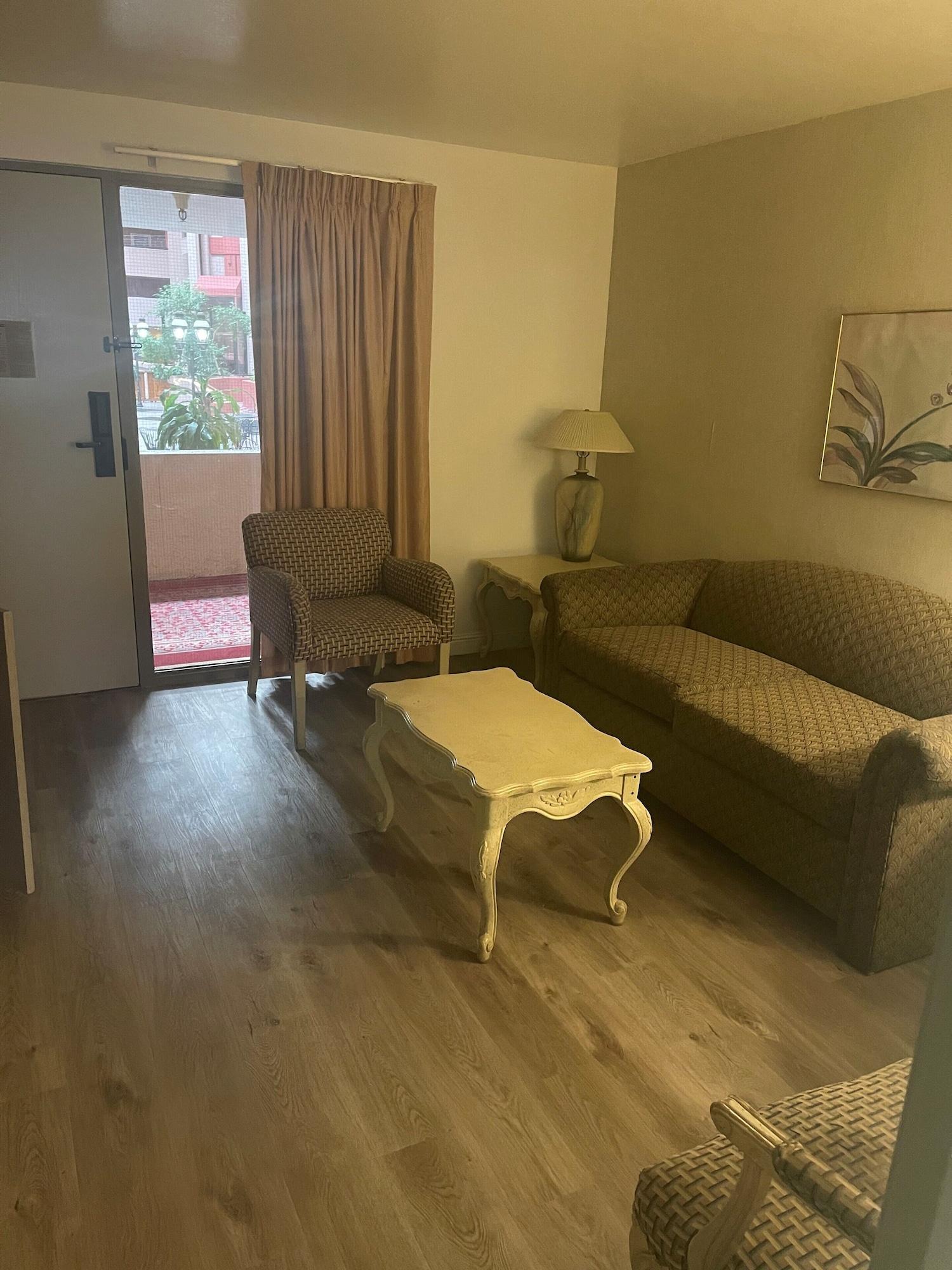 Ramada By Wyndham Viscount Suites Tucson East Екстериор снимка