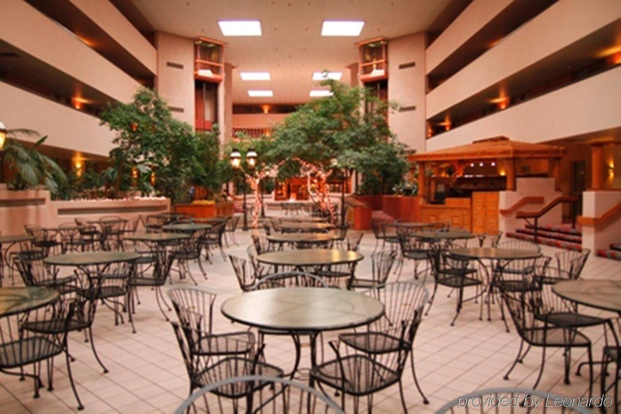 Ramada By Wyndham Viscount Suites Tucson East Екстериор снимка